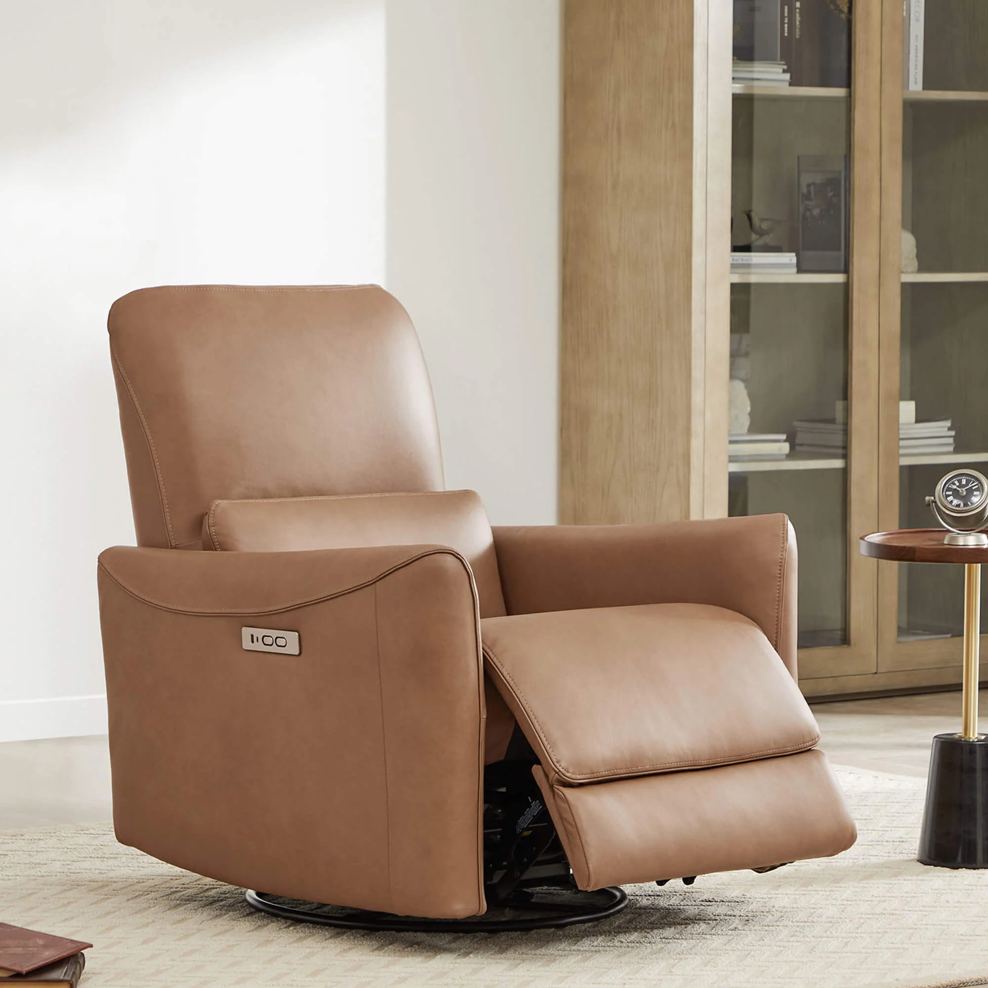 Hot-Selling Bundle | Delaney Sofa & Tracee Recliner - Image 11
