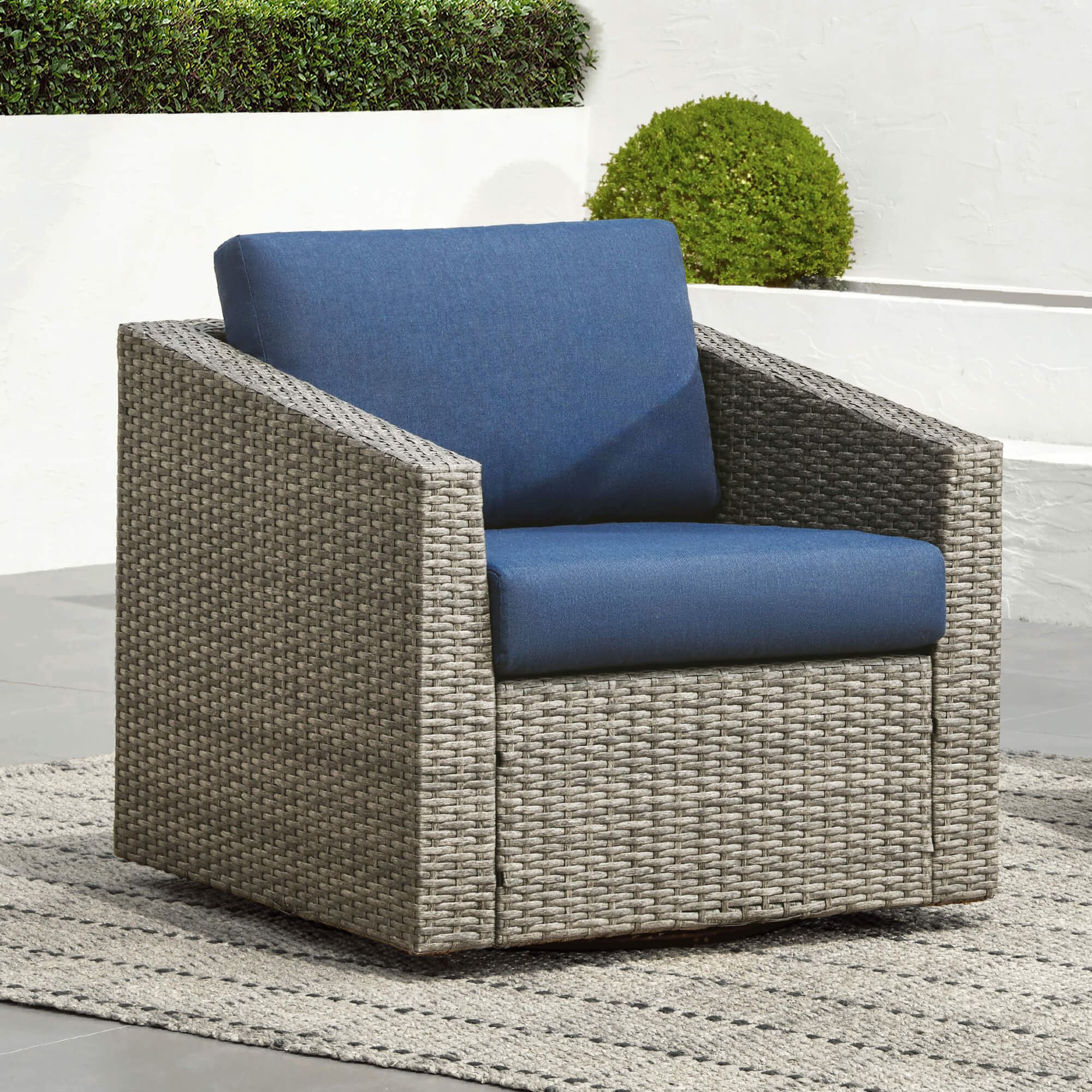 Calum Rattan Outdoor Bistro Set - Image 44
