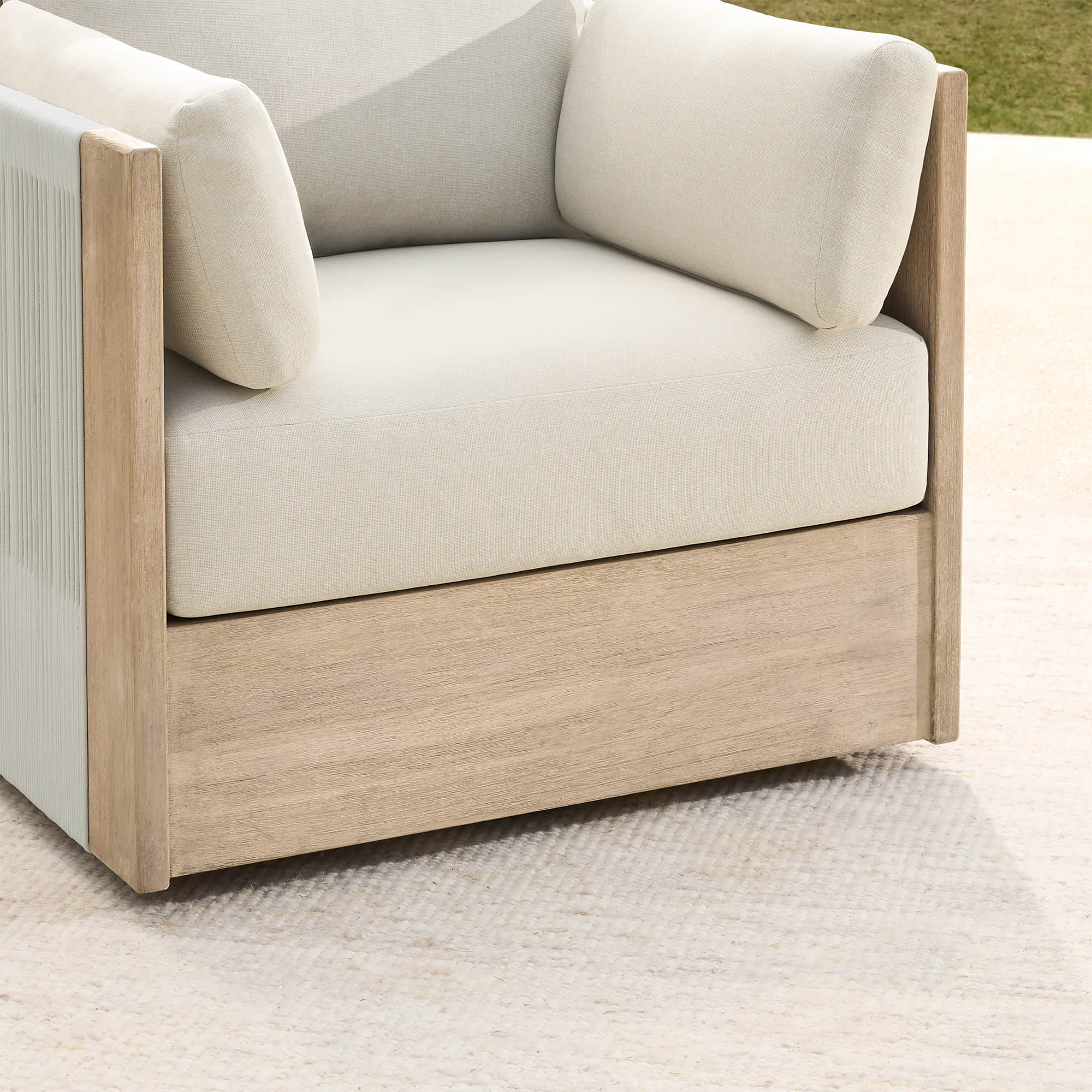 Clover Acacia Wood Rope Outdoor Swivel Chair - Image 5