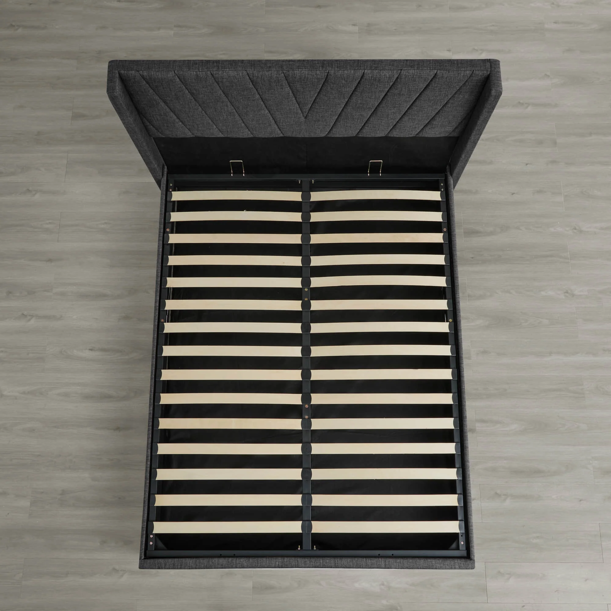 Jeffrey Wingback Upholstered Storage Platform Bed - Image 12